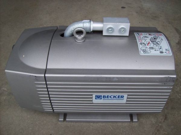 Beck vacuum pump